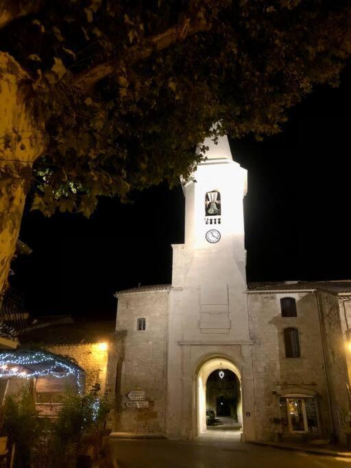 Logement Neuf, Tout Confort, Au Coeur Du Village Saint Didier  Exterior foto