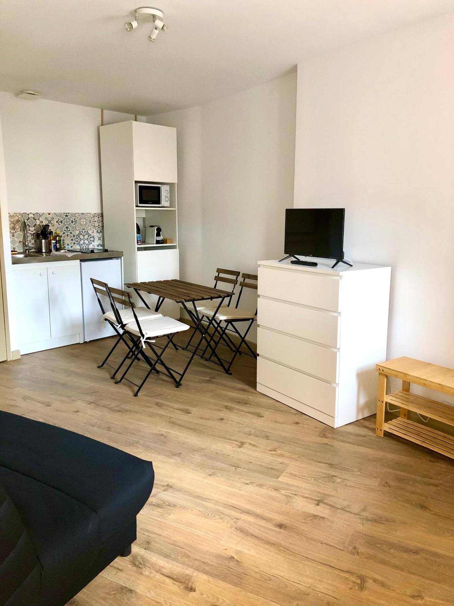 Logement Neuf, Tout Confort, Au Coeur Du Village Saint Didier  Exterior foto